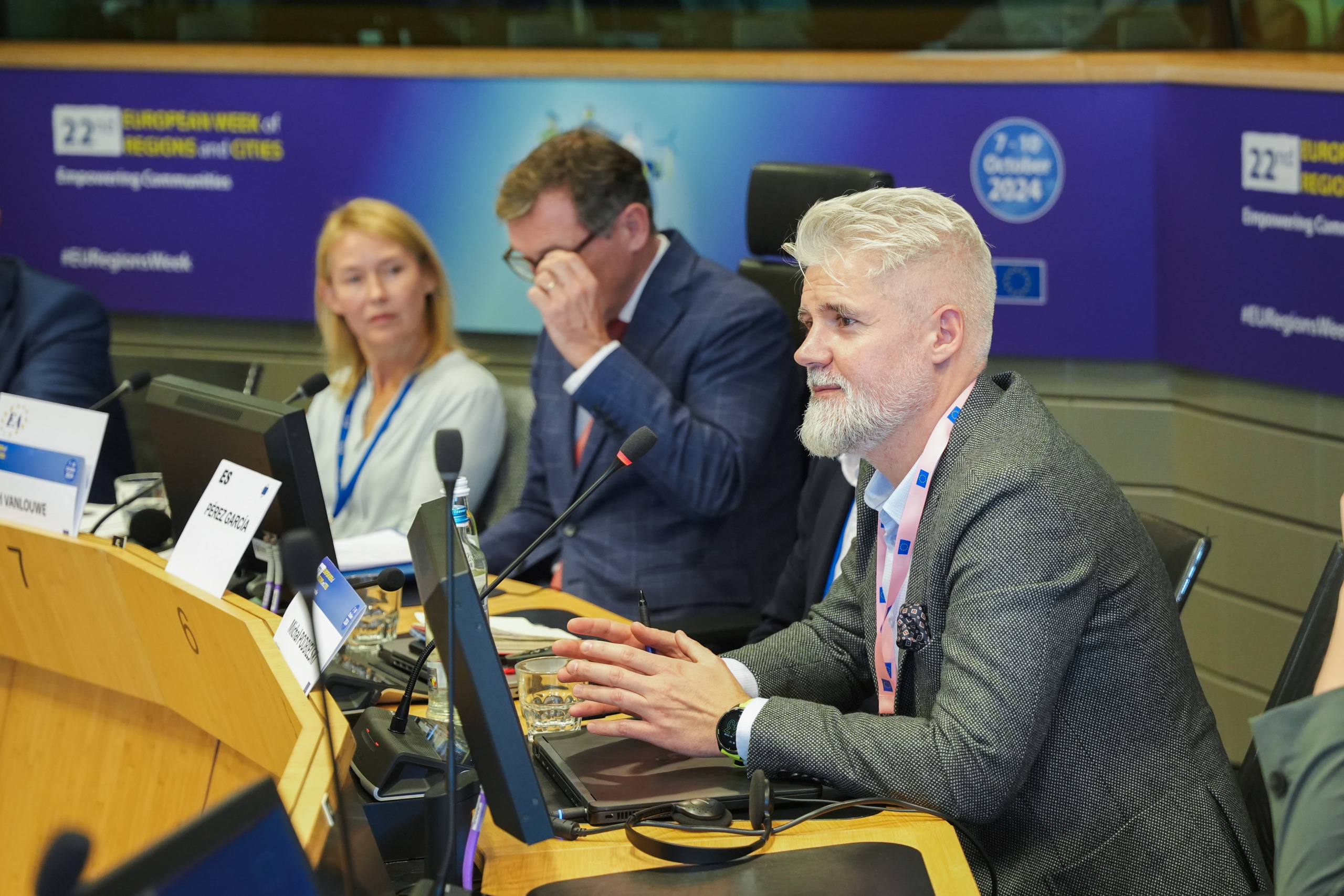 driving-regional-growth-through-innovation–highlighting-best-practices_54053992023_o