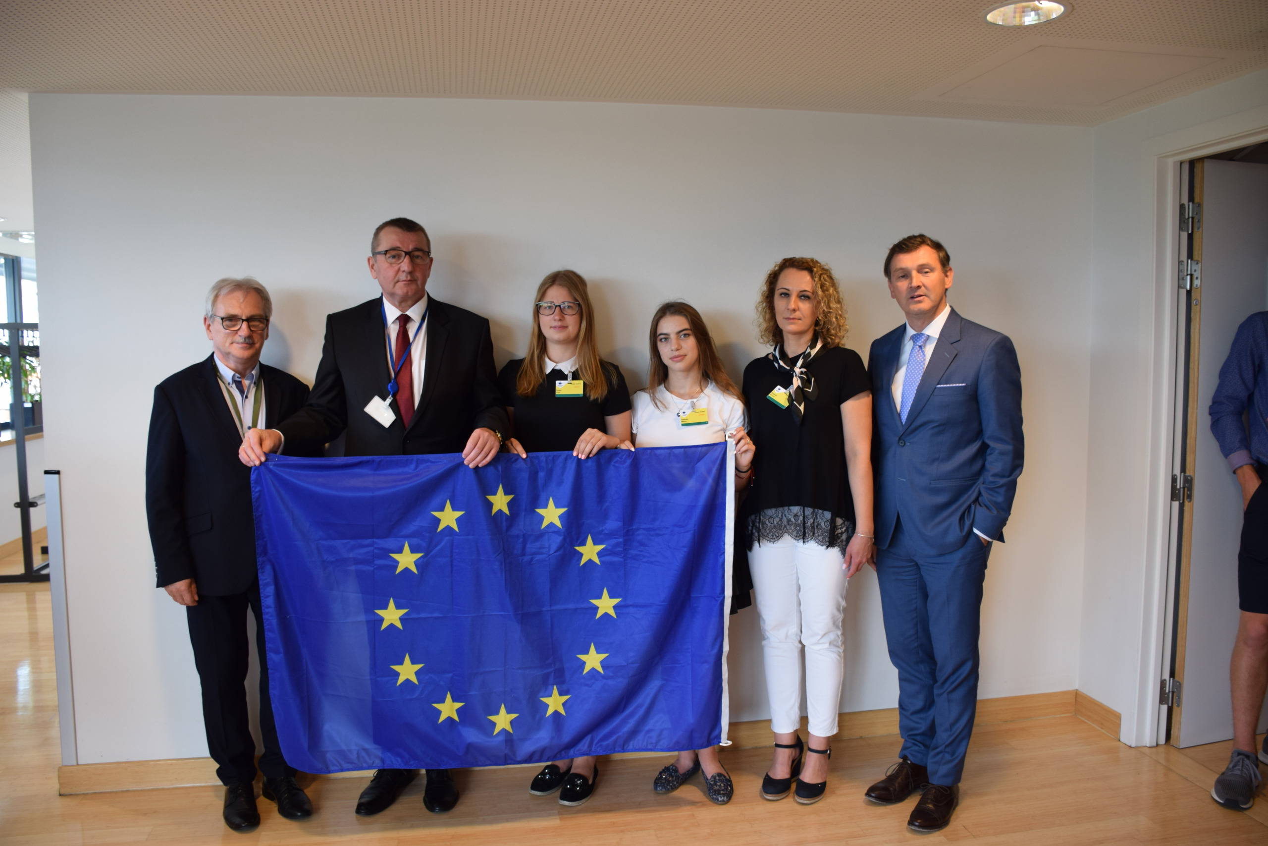 dsc_0303_41404635120_o