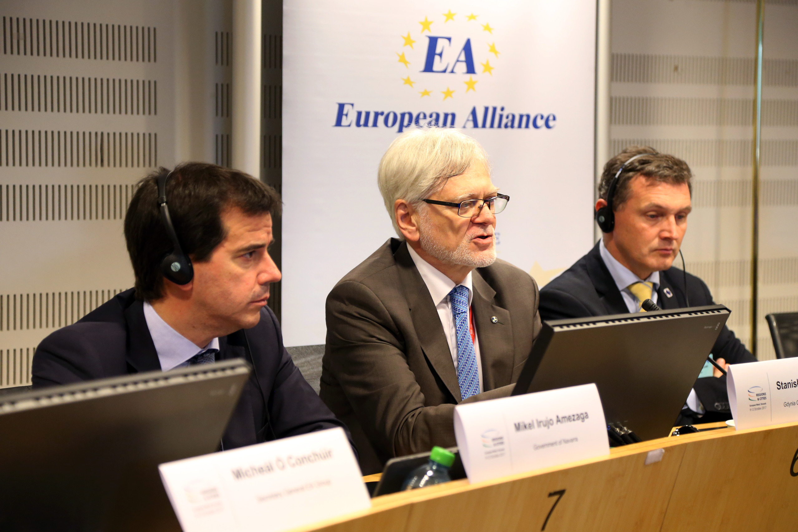 10A8 –  Strengthening the role of nations and regions in economi