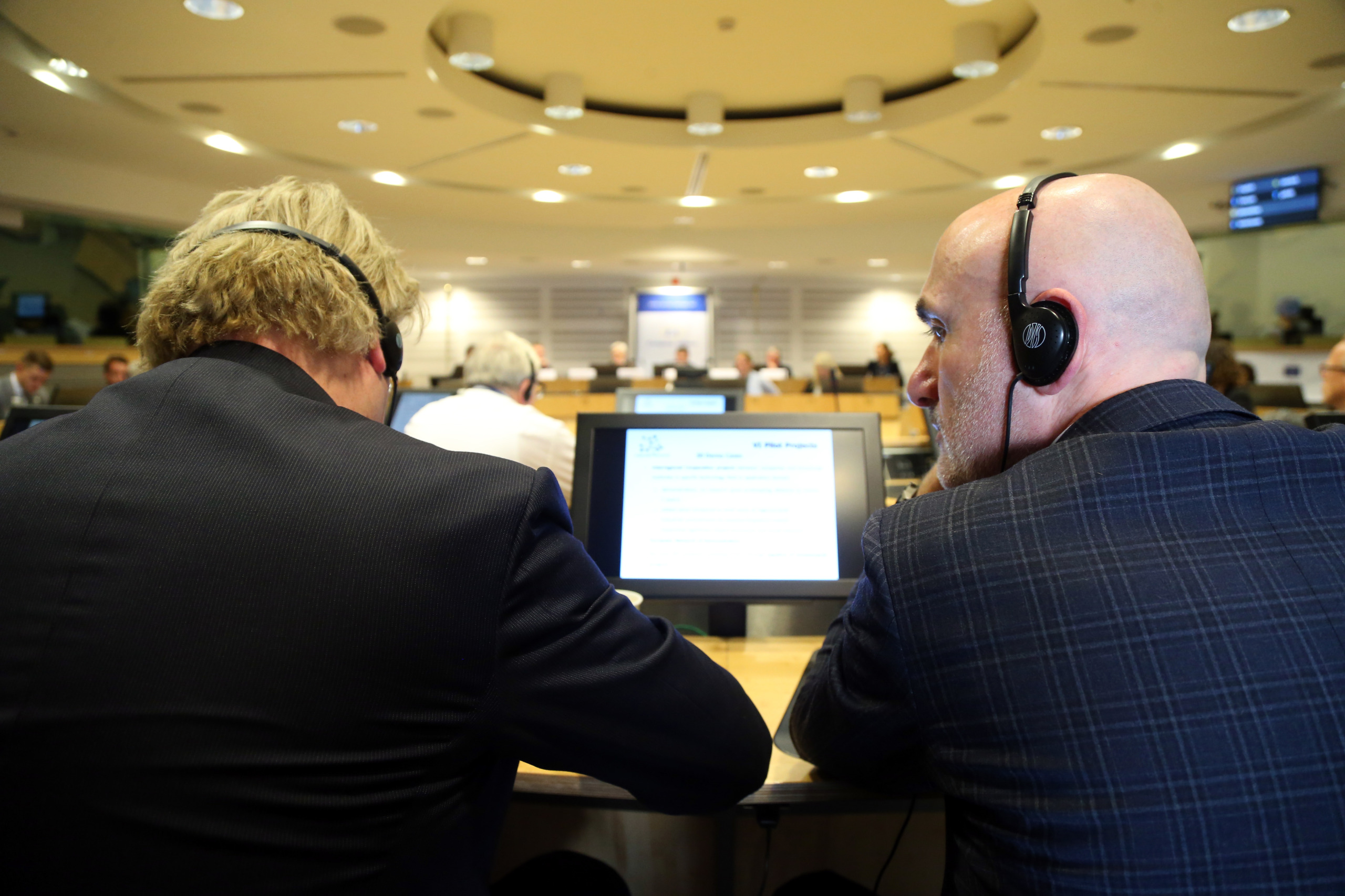 10A8 –  Strengthening the role of nations and regions in economi