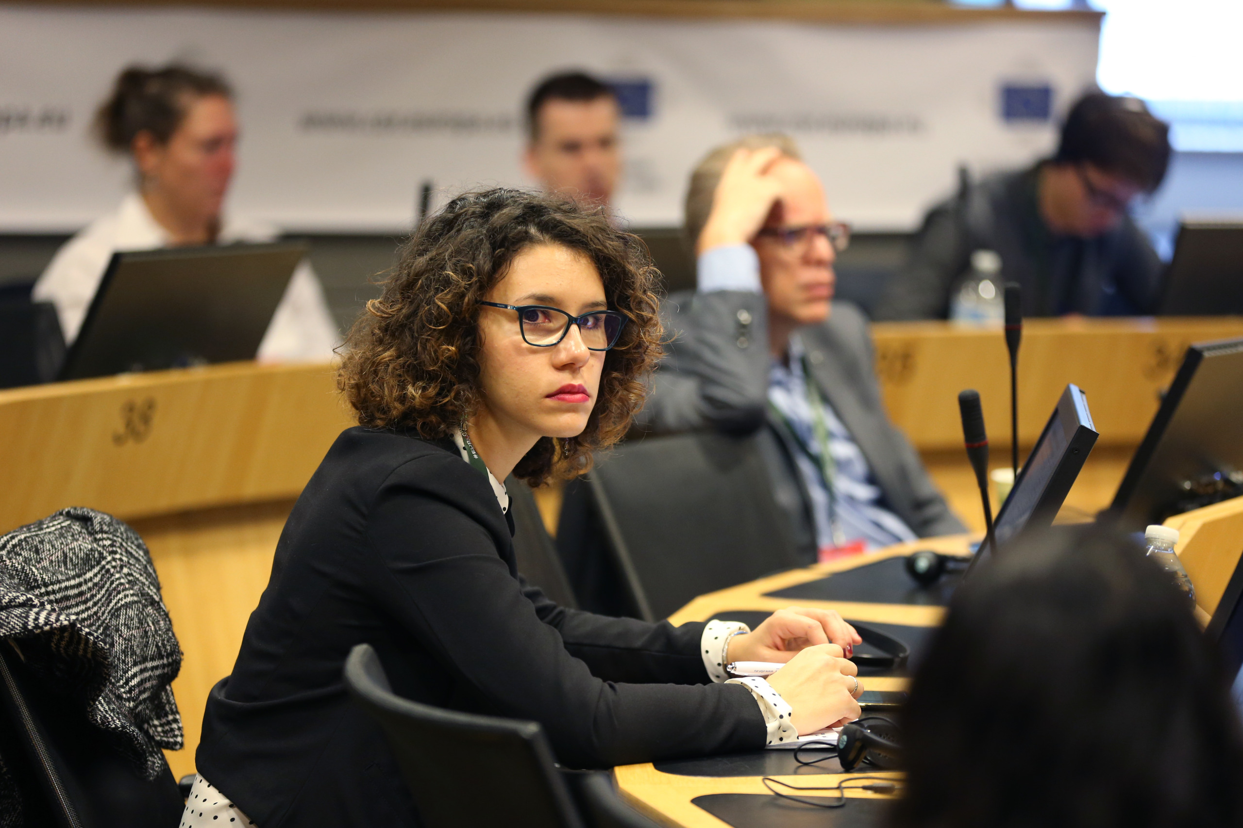 10A8 –  Strengthening the role of nations and regions in economi