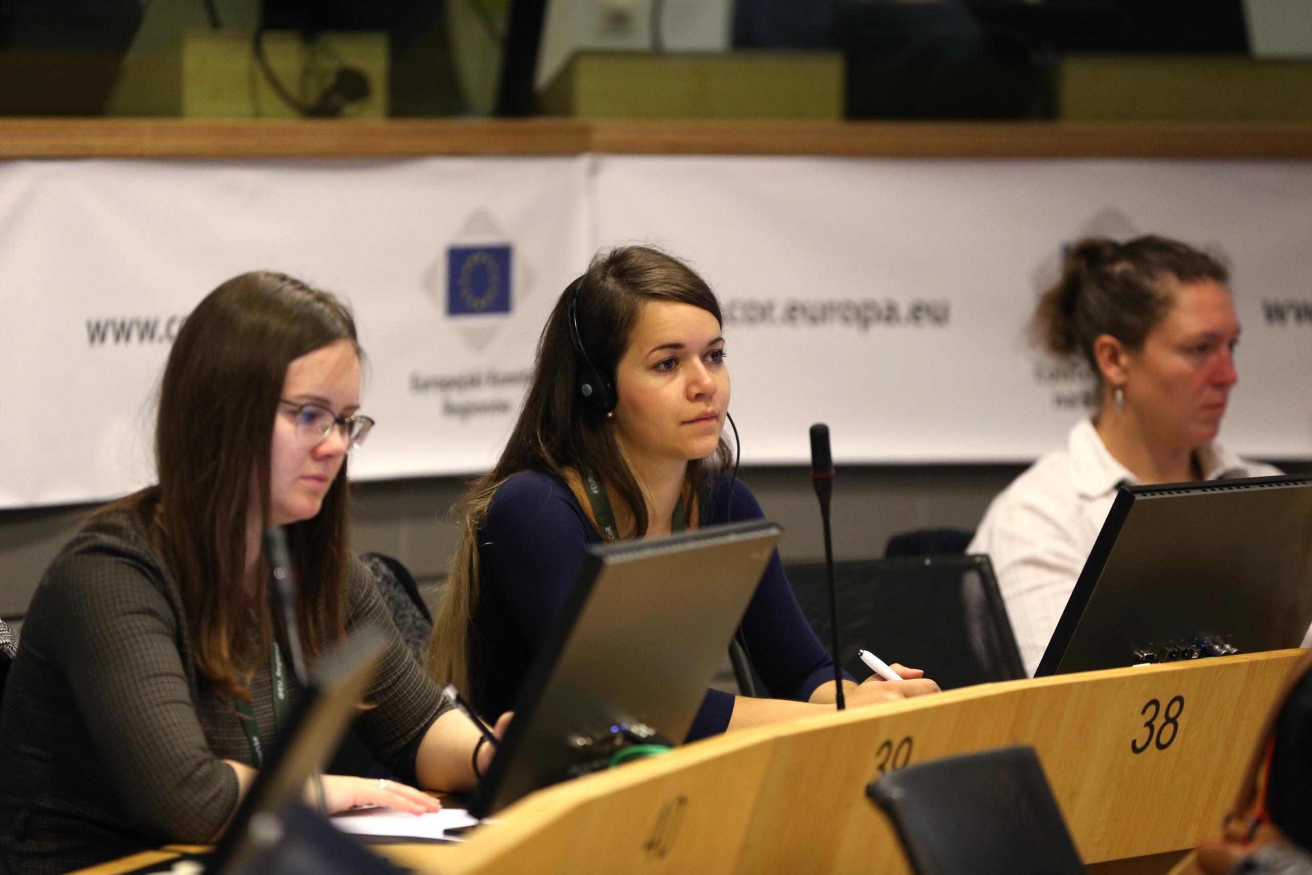 10A8 –  Strengthening the role of nations and regions in economi