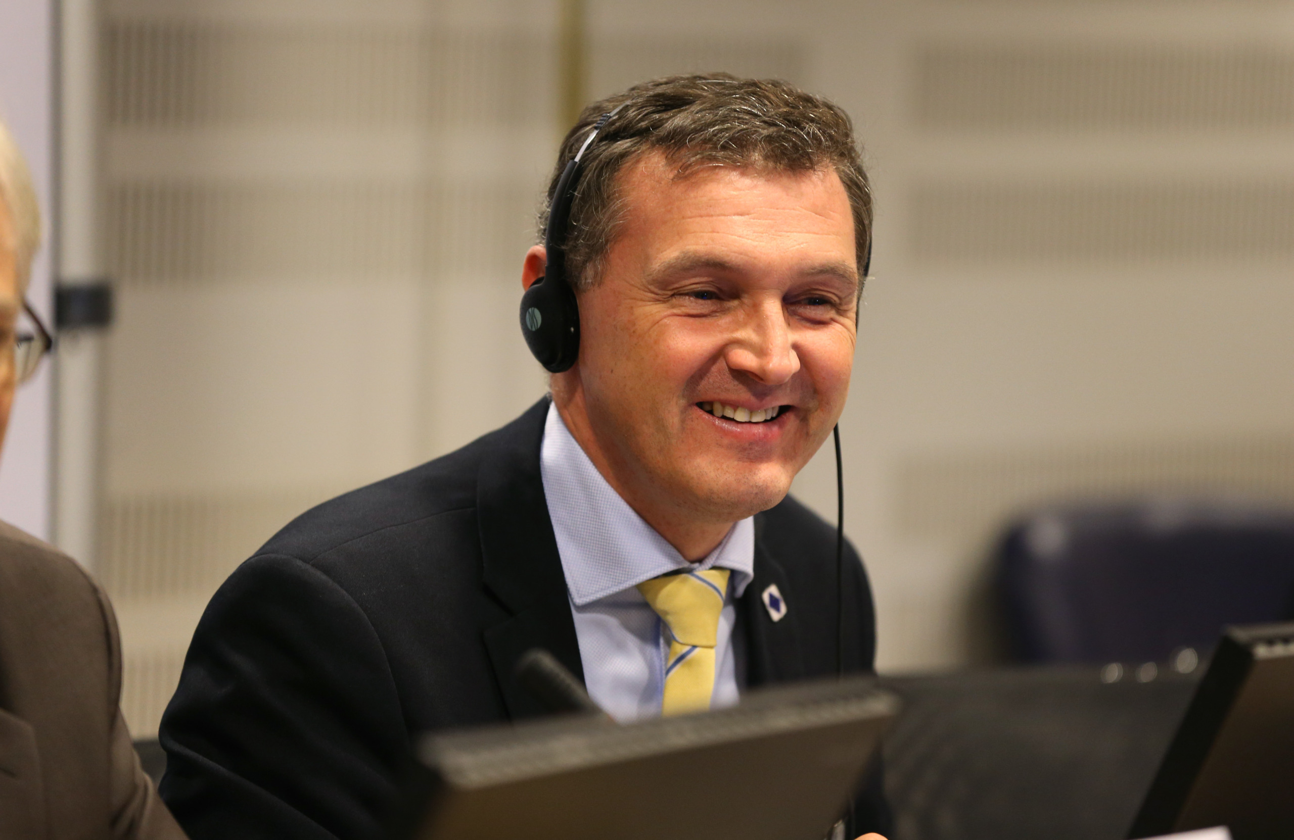 10A8 –  Strengthening the role of nations and regions in economi