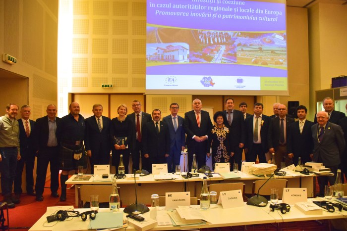 Family_photo_for_web