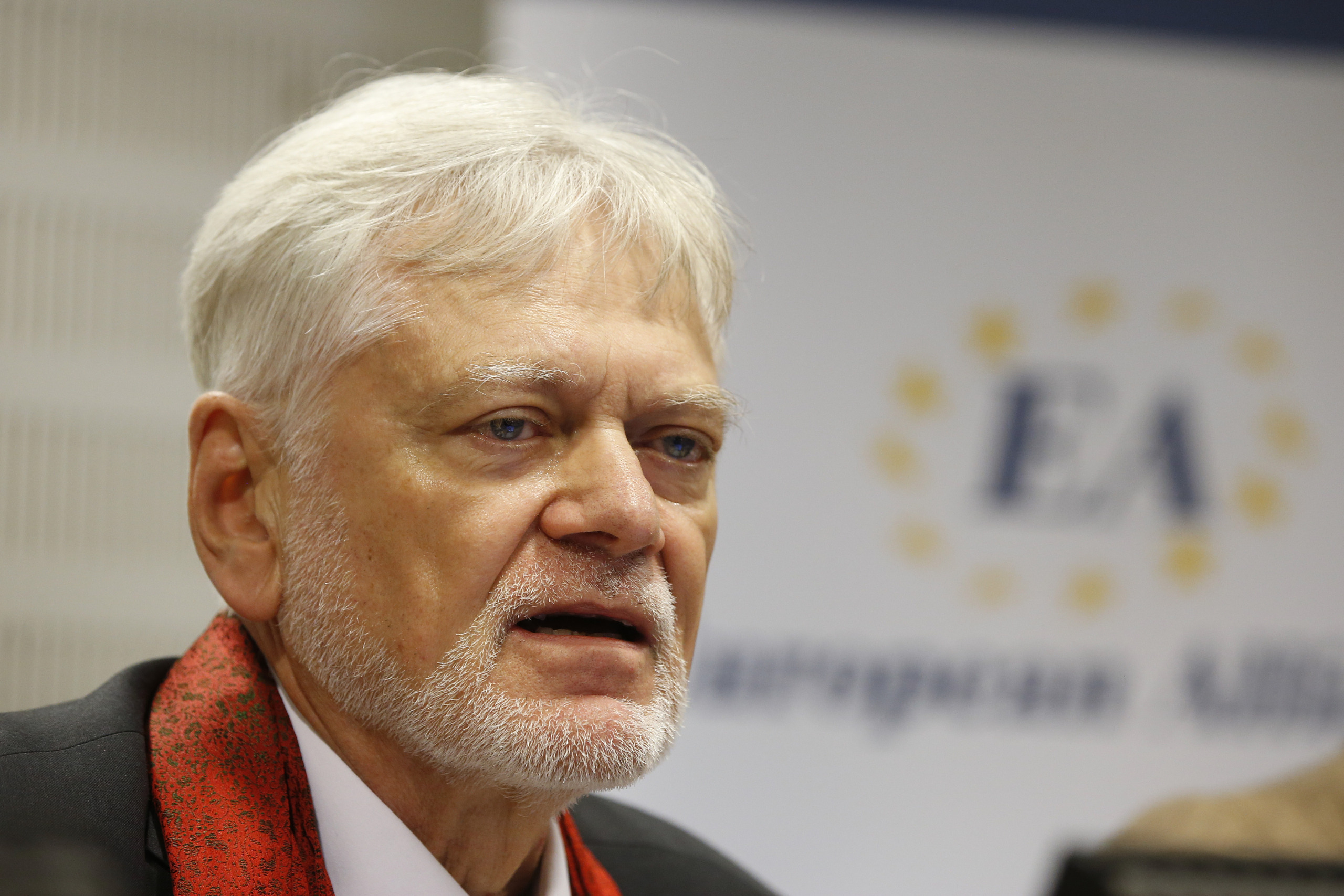 Local and regional authorities fostering energy transition polic