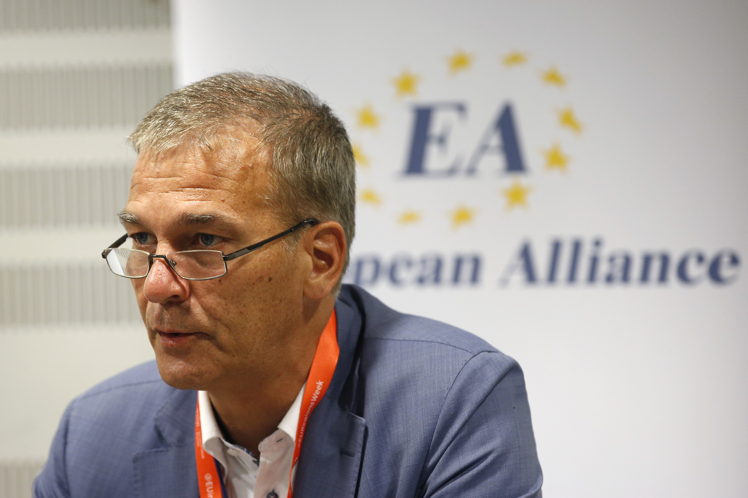 Local and regional authorities fostering energy transition polic