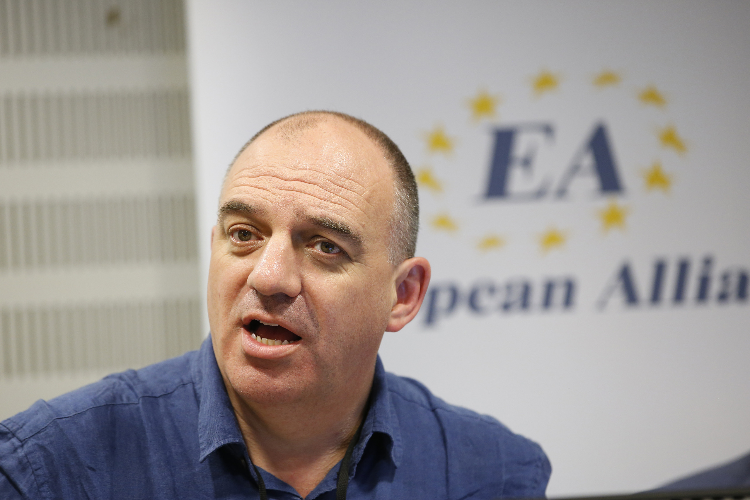 Local and regional authorities fostering energy transition polic