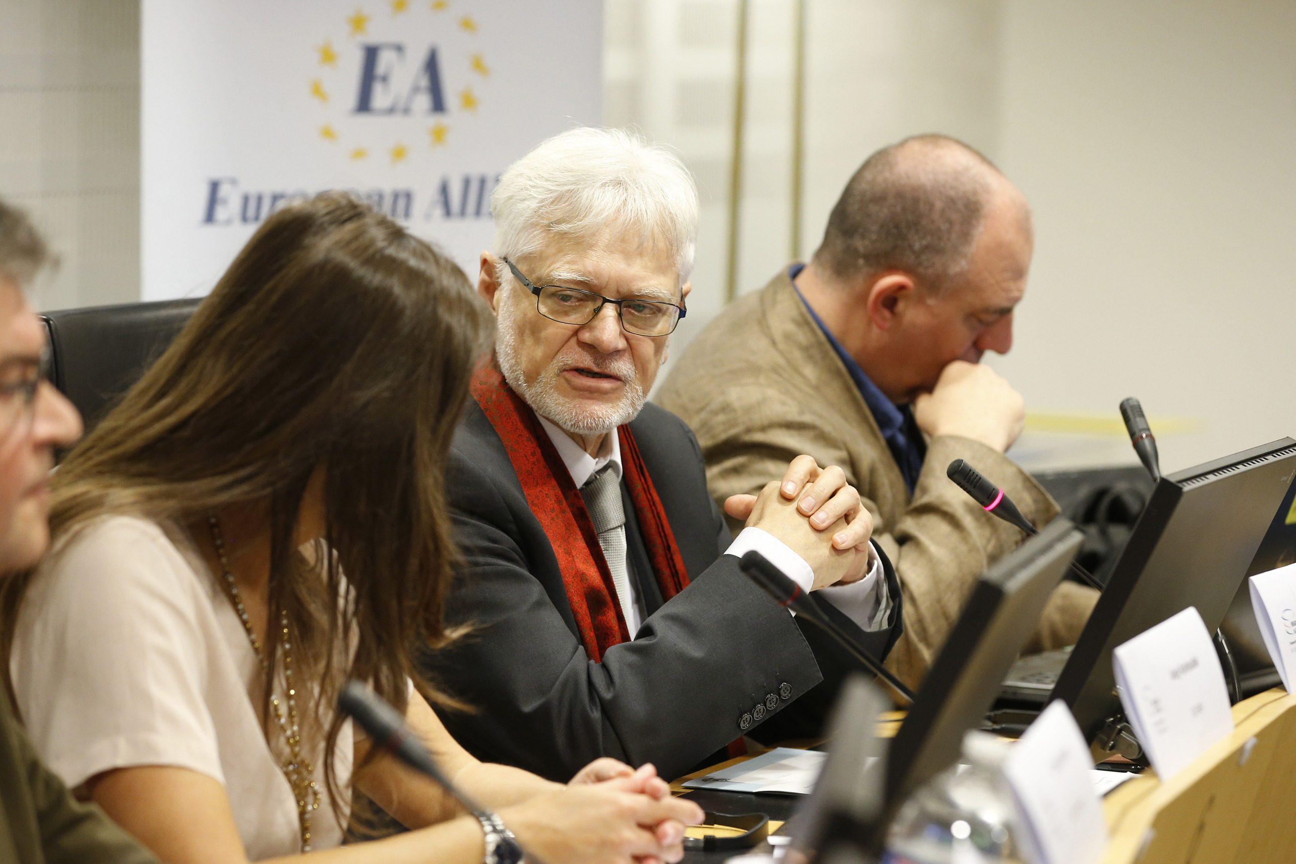 Local and regional authorities fostering energy transition polic