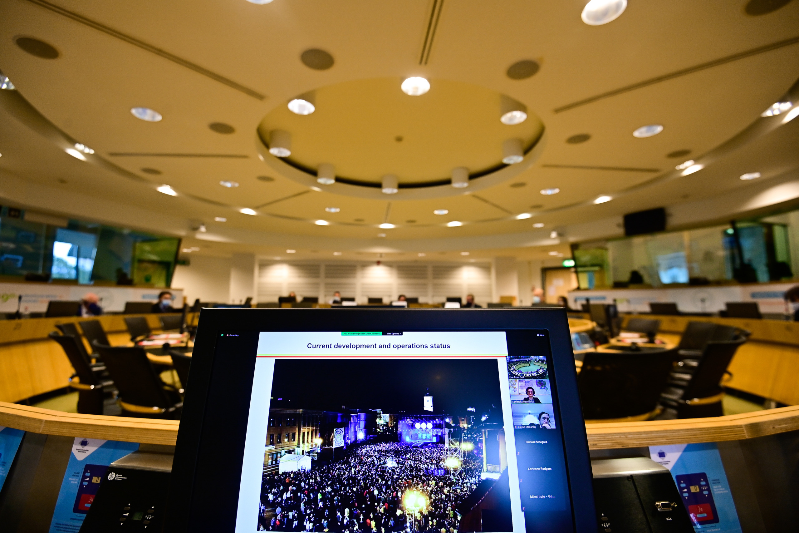 Best practices of revitalising town centres across EU regions