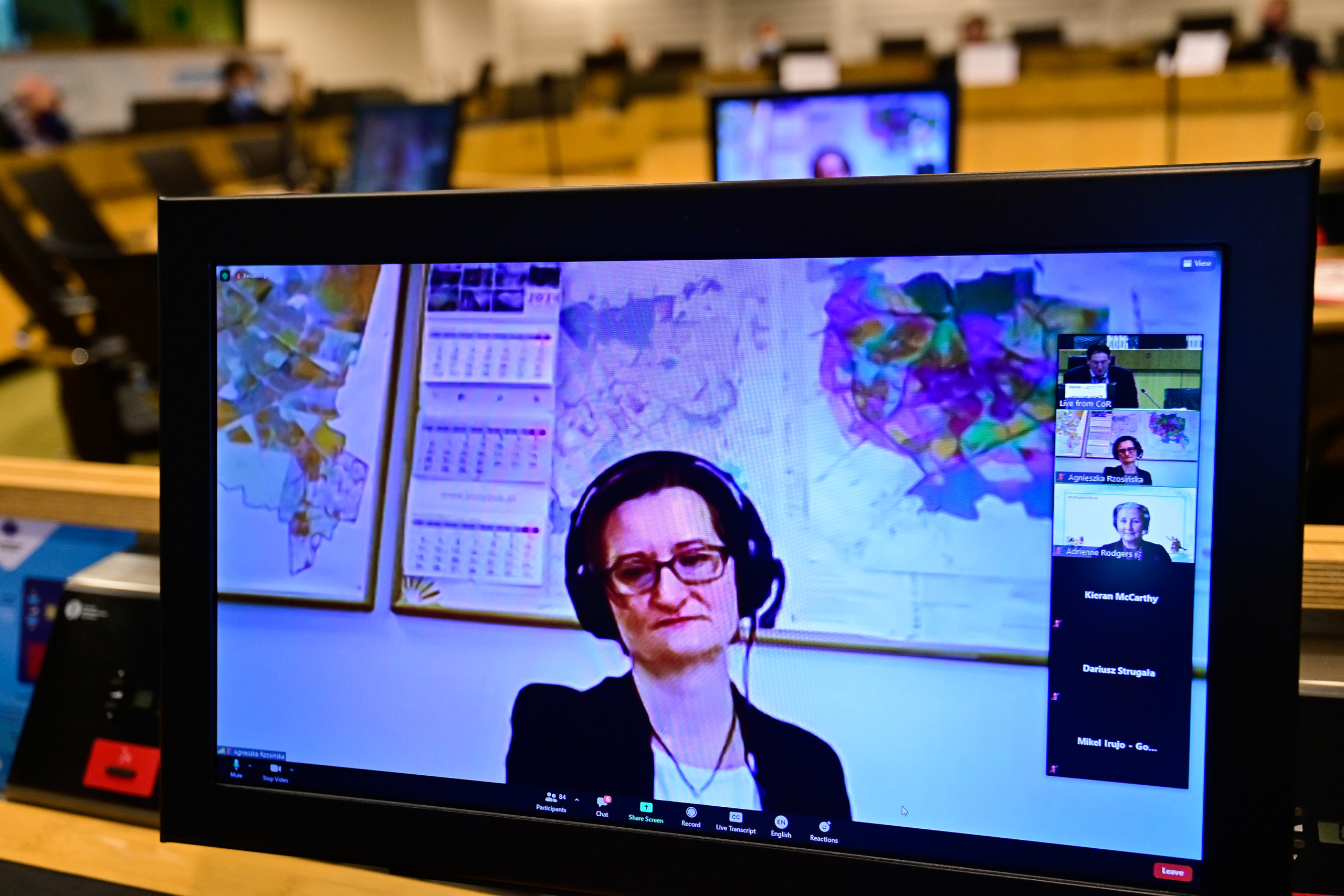 Best practices of revitalising town centres across EU regions